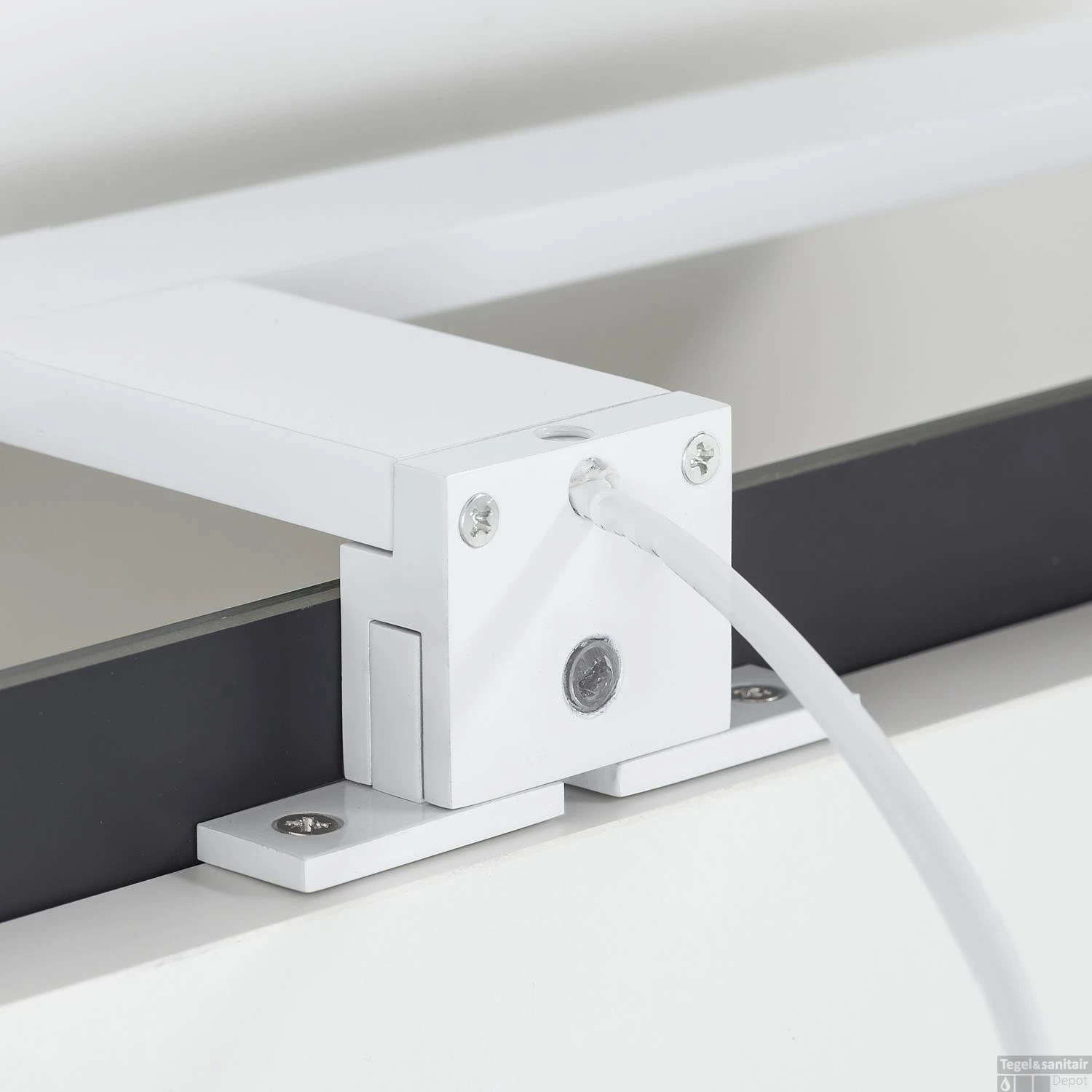 Spiegel Verlichting Tiger Yaro LED 4000K 17 Cm Mat Chroom 3 Spiegel Verlichting Tiger Yaro LED 4000K 17 Cm Mat Chroom - Afbeelding 3