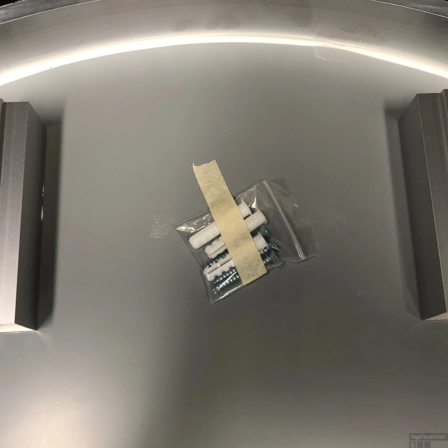 Badkamerspiegel Best Design Venetië Nero LED Verlichting 120x120 Cm Rond Mat Zwart - Afbeelding 5