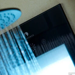 Sunshower Deluxe Mat Zwart UV En Infrarood Inbouwapparaat 32x187x16 Cm Aluminium Mat Zwart -Winkel Voor Badkamerdouchebenodigdheden deluxe black detail 3 uv water