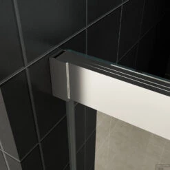 BWS Douchecabine Softclose 2.0 110x120 Cm Met Nisdeur En Zijwand 8mm Aluminium NANO Coating -Winkel Voor Badkamerdouchebenodigdheden douchecabine boss wessing softclose 2.0 detail1 3 2 1 1 2