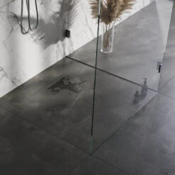 Douchegoot Brauer Zero RVS Inclusief Vloerflens 60x7 Cm Tegelinlegrooster Omkeerbaar -Winkel Voor Badkamerdouchebenodigdheden douchegoot brauer rvs inclusief vloerflens 60x7 cm zero tegelinlegrooster omkeerbaar sfeer1