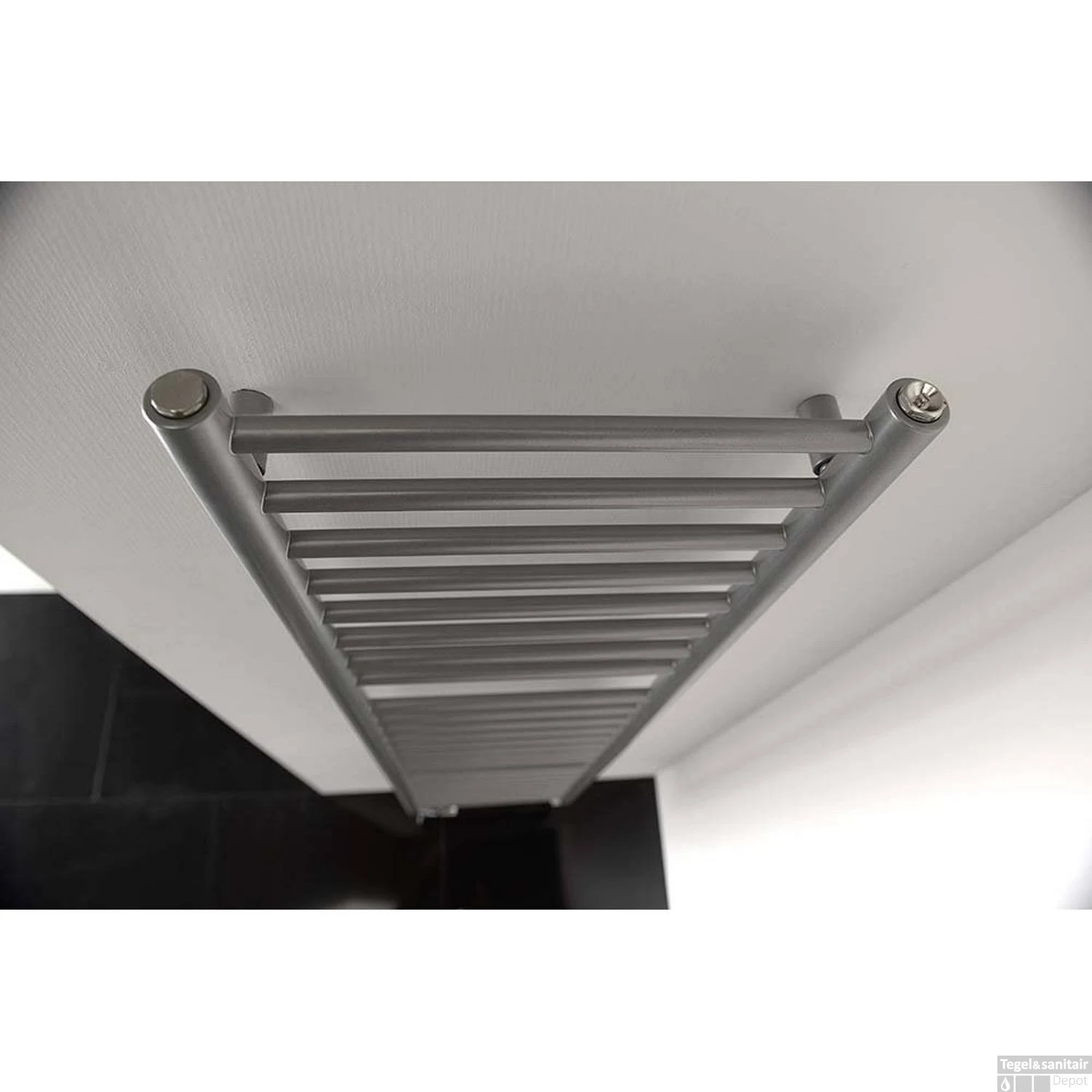 Handdoekradiator Sapho Dina Recht 40x156 Cm Metallic Antraciet 3 Handdoekradiator Sapho Dina Recht 40x156 Cm Metallic Antraciet - Afbeelding 3