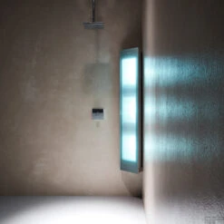 Sunshower Combi White UV En Infrarood Opbouwapparaat 29x144x22.8 Cm Aluminium Wit -Winkel Voor Badkamerdouchebenodigdheden sunshower combi white uv en infrarood opbouwapparaat 29x144x22.8 cm aluminium